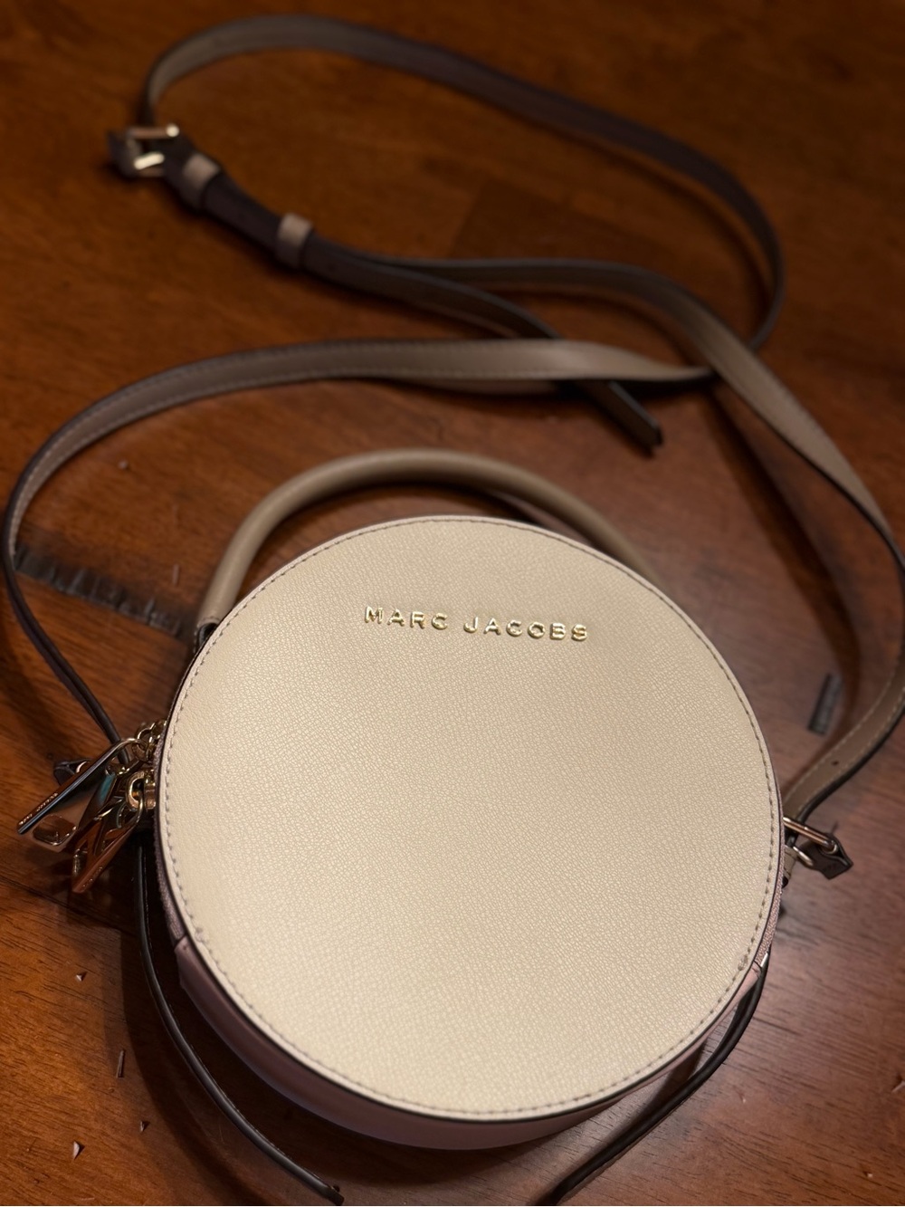 Marc Jacobs Cream and Pink Round Canteen Top-Handle Crossbody EUC PRISTINE